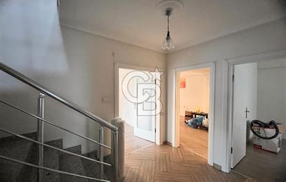 GÖLCÜK ÇARŞIDA 5+1 SATILIK DAİRE