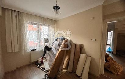 GÖLCÜK ÇARŞIDA 5+1 SATILIK DAİRE