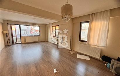 GÖLCÜK ÇARŞIDA 5+1 SATILIK DAİRE