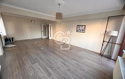 GÖLCÜK ÇARŞIDA 5+1 SATILIK DAİRE