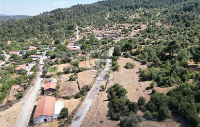 BERGAMA BEKİRLER KÖYÜ’NDE KÖY YERLEŞİK ALANINDA SATILIK ARAZİ