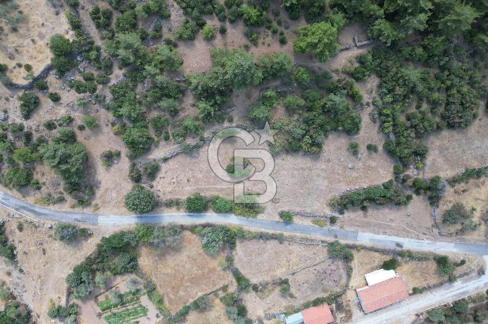 BERGAMA BEKİRLER KÖYÜ’NDE KÖY YERLEŞİK ALANINDA SATILIK ARAZİ