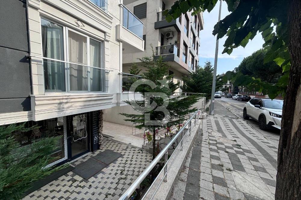 RIFKI TONGSİR CADDESİ ÜZERİNDE KİRACILI, DEPOLU, ÖN KULLANIMLI DÜKKAN