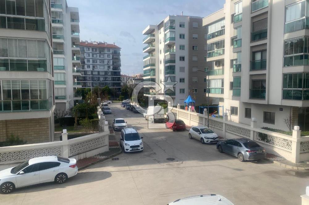 ATAŞEHİR MERKEZDE SATILIK LÜLKS 3+1 DAİRE