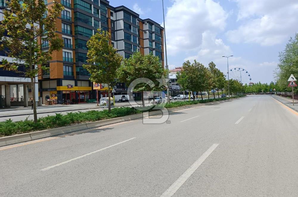 CB NETWORKDEN GÖLBAŞI CUMHURİYET CADDE ÜZERİNDE 700 M2 DÜKKAN