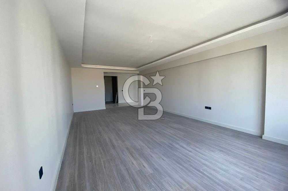 YAŞAMKENTTE BORDO MODERN DE 4+1 SATILIK DAİRE