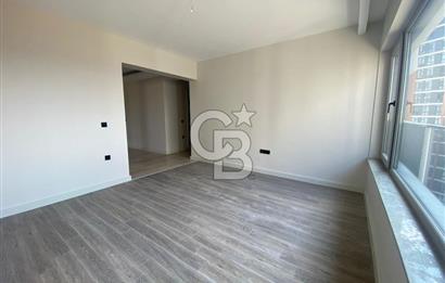 YAŞAMKENTTE BORDO MODERN DE 4+1 SATILIK DAİRE