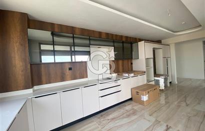 YAŞAMKENTTE BORDO MODERN DE 4+1 SATILIK DAİRE