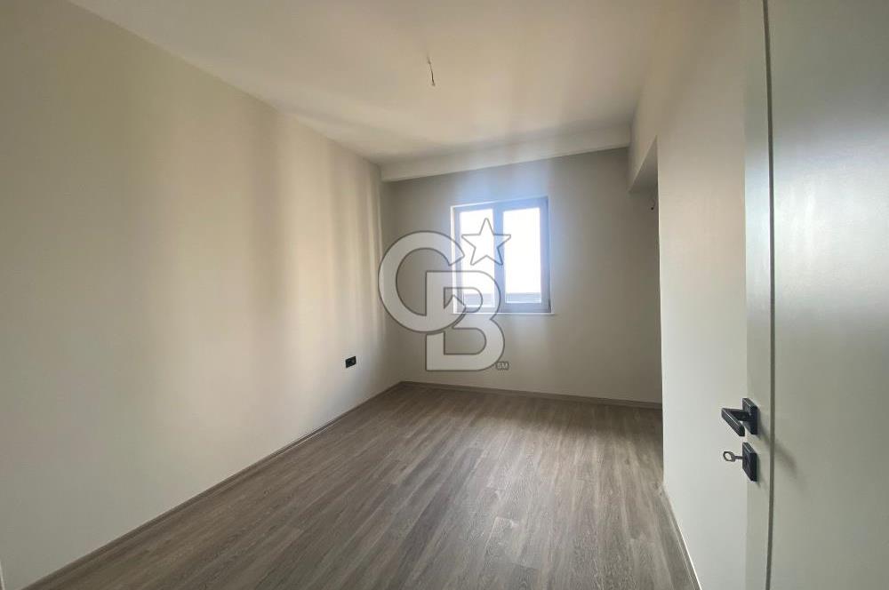 YAŞAMKENTTE BORDO MODERN DE 4+1 SATILIK DAİRE