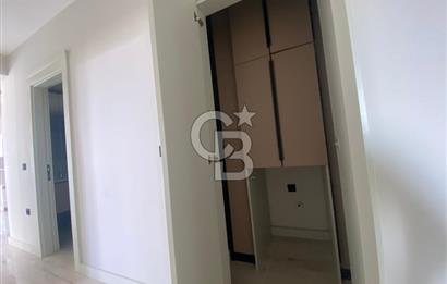 YAŞAMKENTTE BORDO MODERN DE 4+1 SATILIK DAİRE