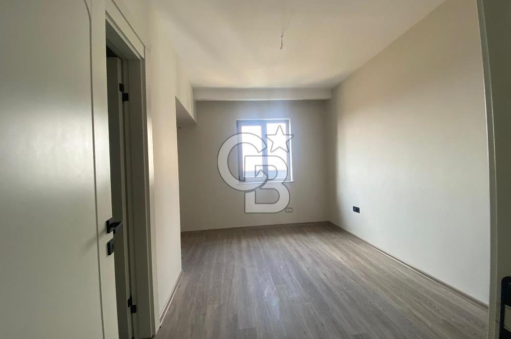 YAŞAMKENTTE BORDO MODERN DE 4+1 SATILIK DAİRE