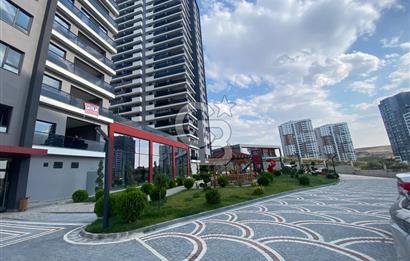 YAŞAMKENTTE BORDO MODERN DE 4+1 SATILIK DAİRE