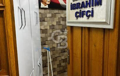             Fatih Millet Caddesi Üzeri Satılık Bakımlı Ofis 