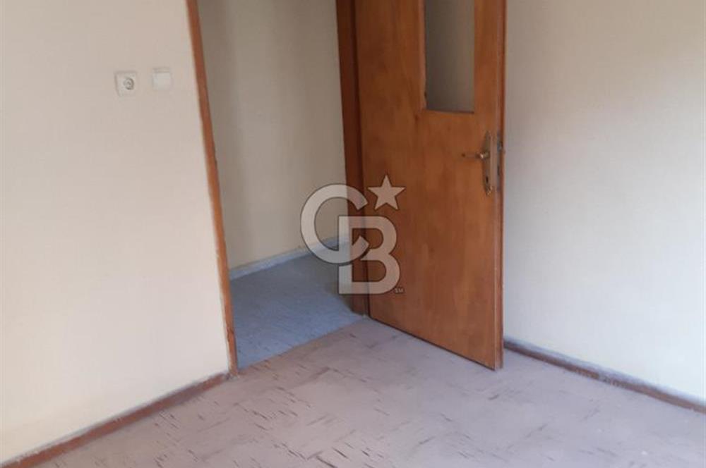 ORHANGAZİ CAMİİKEBİR MAHALLESİ ARA KAT SATILIK 2+1 DAİRE