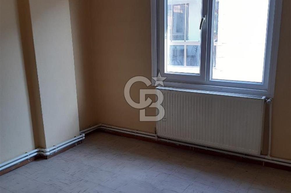 ORHANGAZİ CAMİİKEBİR MAHALLESİ ARA KAT SATILIK 2+1 DAİRE