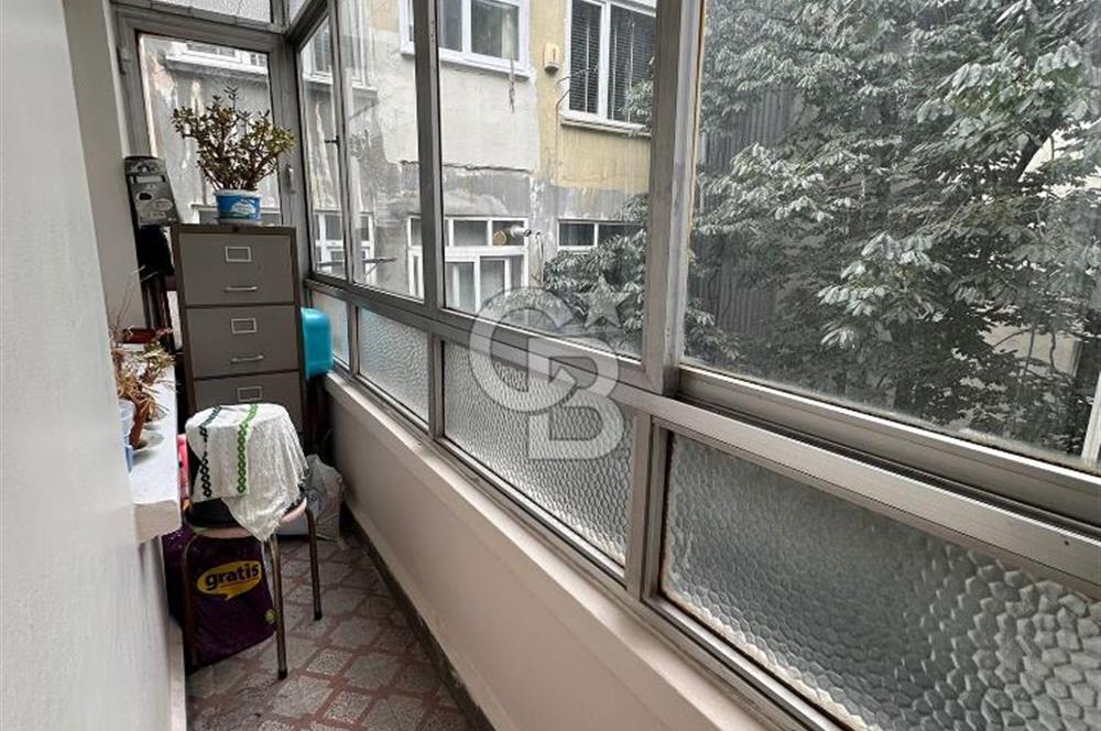 Beşiktaş Vişnezade Kiralık Eşyalı 2+1 Bakımlı Ara kat Daire