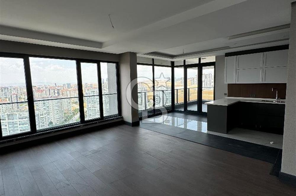 ÇAKIRLARDA 20. KATTA TERASINDA HAVUZ BULUNAN 4+1 VIP DAİRE