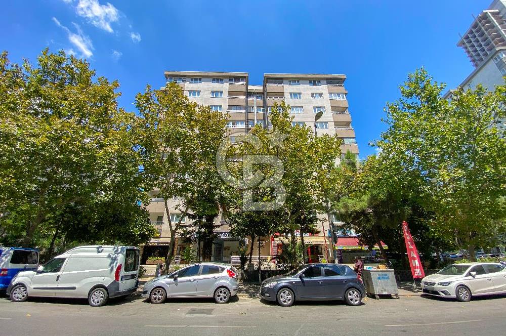 İÇERENKÖY, MÜKEMMEL KONUMDA, CADDE ÜZERİ, 3+1, 120 m2