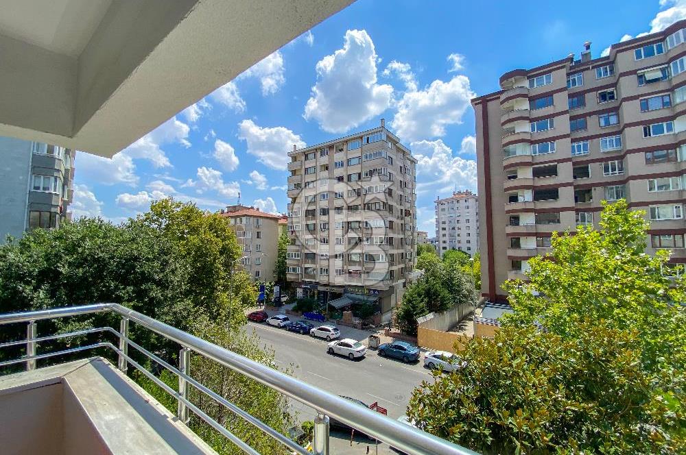 İÇERENKÖY, MÜKEMMEL KONUMDA, CADDE ÜZERİ, 3+1, 120 m2