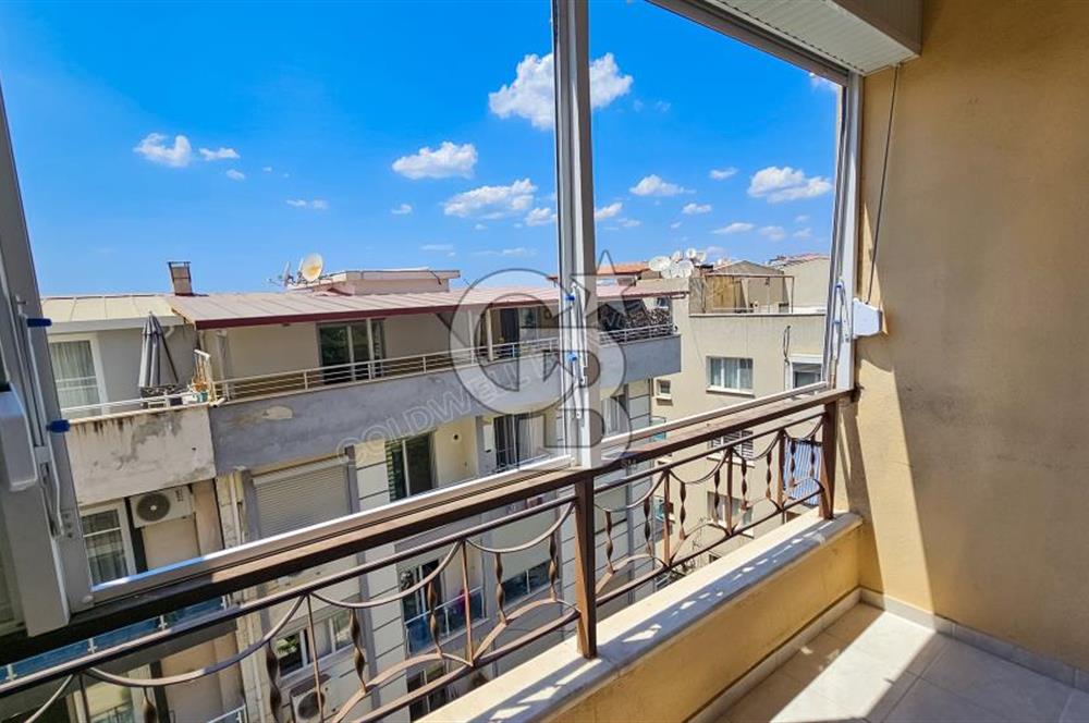 Kuşadası Merkezde 3+1 Kiralık Doğalgazlı Daire