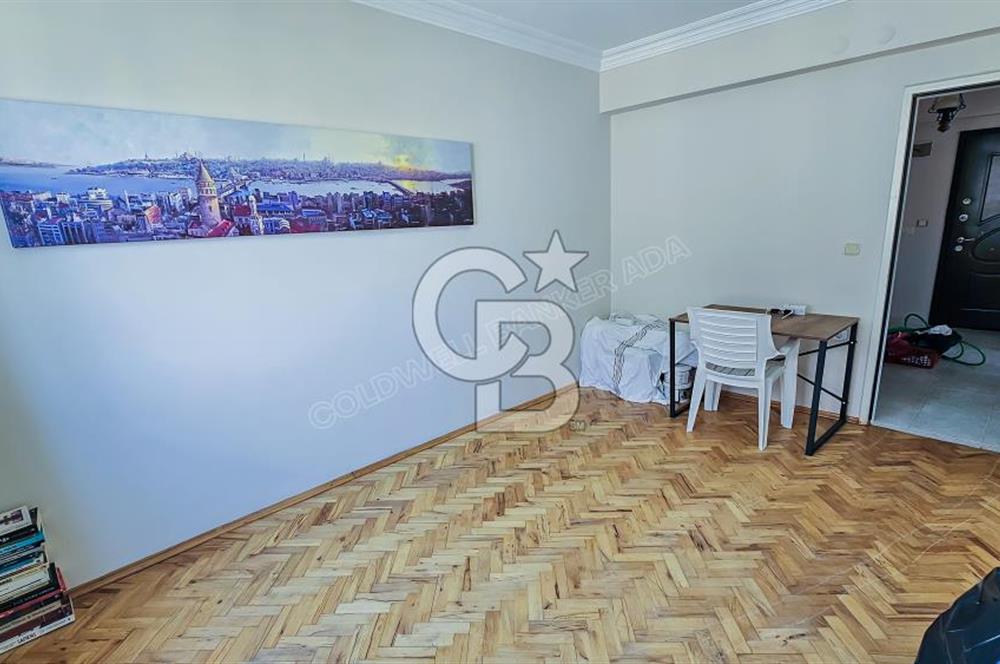 Kuşadası Merkezde 3+1 Kiralık Doğalgazlı Dairee