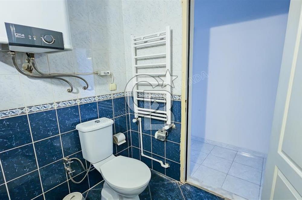 Kuşadası Merkezde 3+1 Kiralık Doğalgazlı Dairee