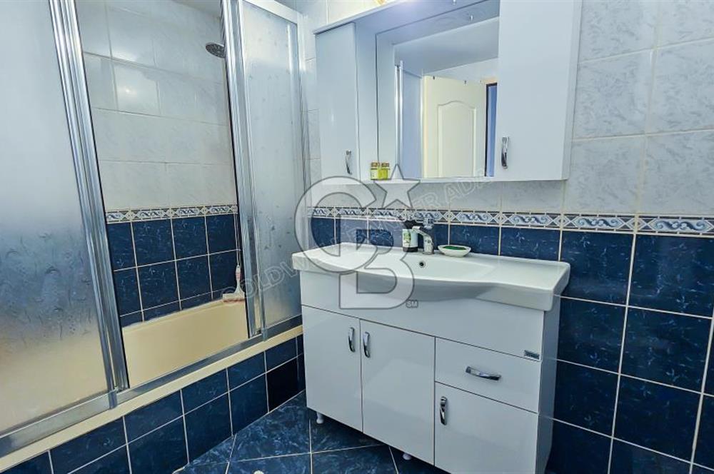 Kuşadası Merkezde 3+1 Kiralık Doğalgazlı Dairee