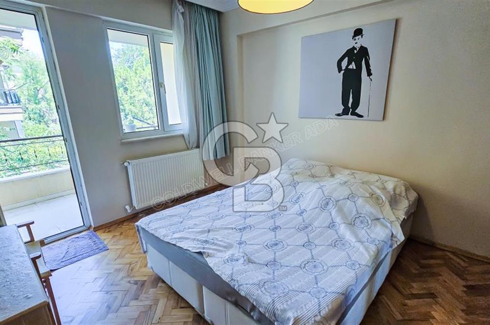 Kuşadası Merkezde 3+1 Kiralık Doğalgazlı Dairee