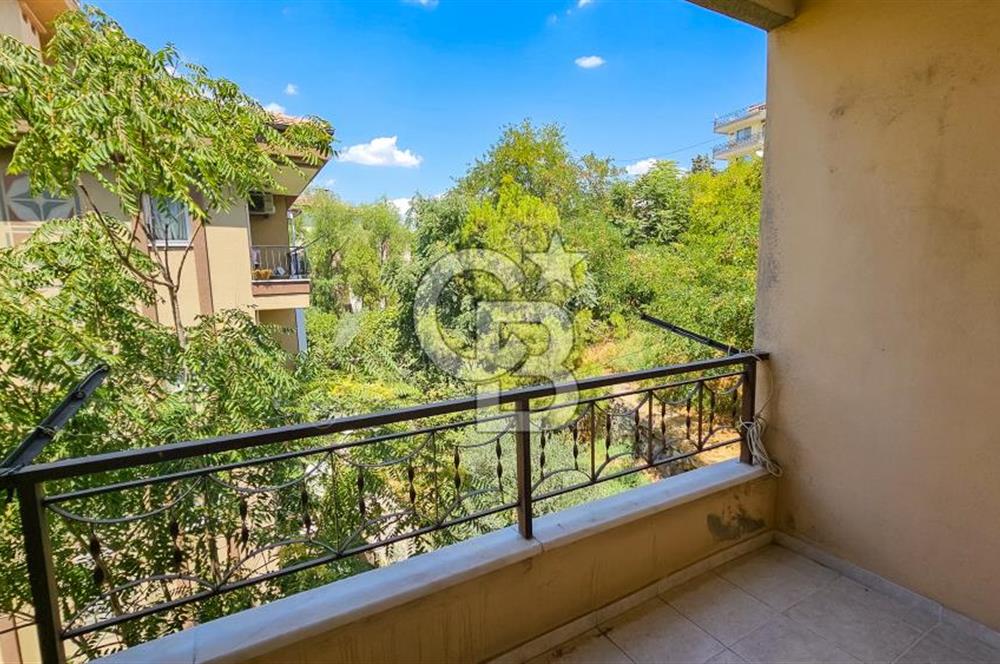 Kuşadası Merkezde 3+1 Kiralık Doğalgazlı Daire