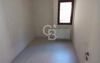 MALTEPE ZÜMRÜTEVLER MERKEZ KONUMDA GENİŞ HOLLÜ 2+1 SATILIK DAİRE