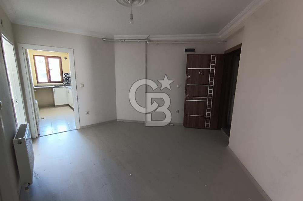 MALTEPE ZÜMRÜTEVLER MERKEZ KONUMDA GENİŞ HOLLÜ 2+1 SATILIK DAİRE