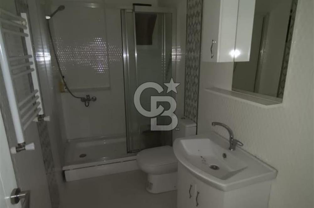 MALTEPE ZÜMRÜTEVLER MERKEZ KONUMDA GENİŞ HOLLÜ 2+1 SATILIK DAİRE