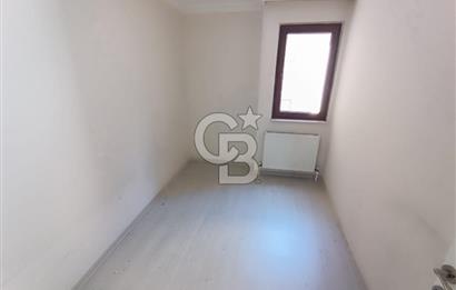 MALTEPE ZÜMRÜTEVLER MERKEZ KONUMDA GENİŞ HOLLÜ 2+1 SATILIK DAİRE