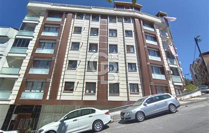 MALTEPE ZÜMRÜTEVLER MERKEZ KONUMDA GENİŞ HOLLÜ 2+1 SATILIK DAİRE