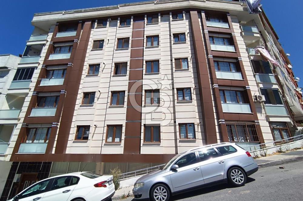 MALTEPE ZÜMRÜTEVLER MERKEZ KONUMDA GENİŞ HOLLÜ 2+1 SATILIK DAİRE