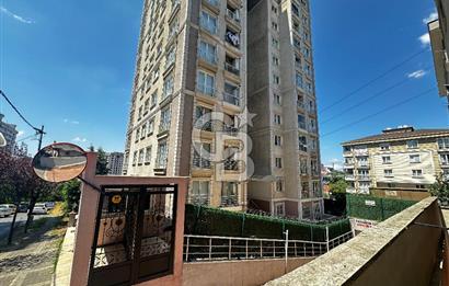 Ümraniye Çakmak Karaman Towers Sitesinde Satılık Daire