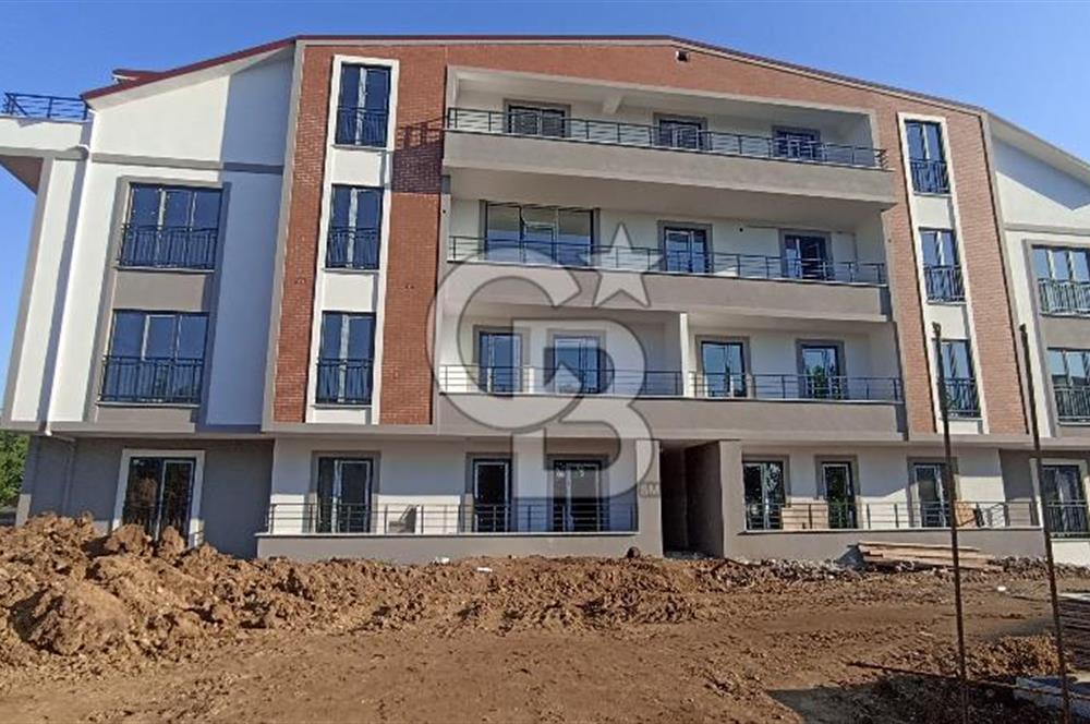 Başiskele Yeşilyurtda Havuzlu Güvenlikli Sitede 3+1 Arakat Daire