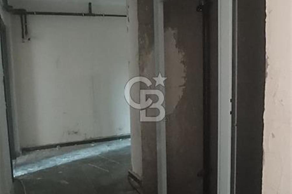 Başiskele Yeşilyurtda Havuzlu Güvenlikli Sitede 3+1 Arakat Daire