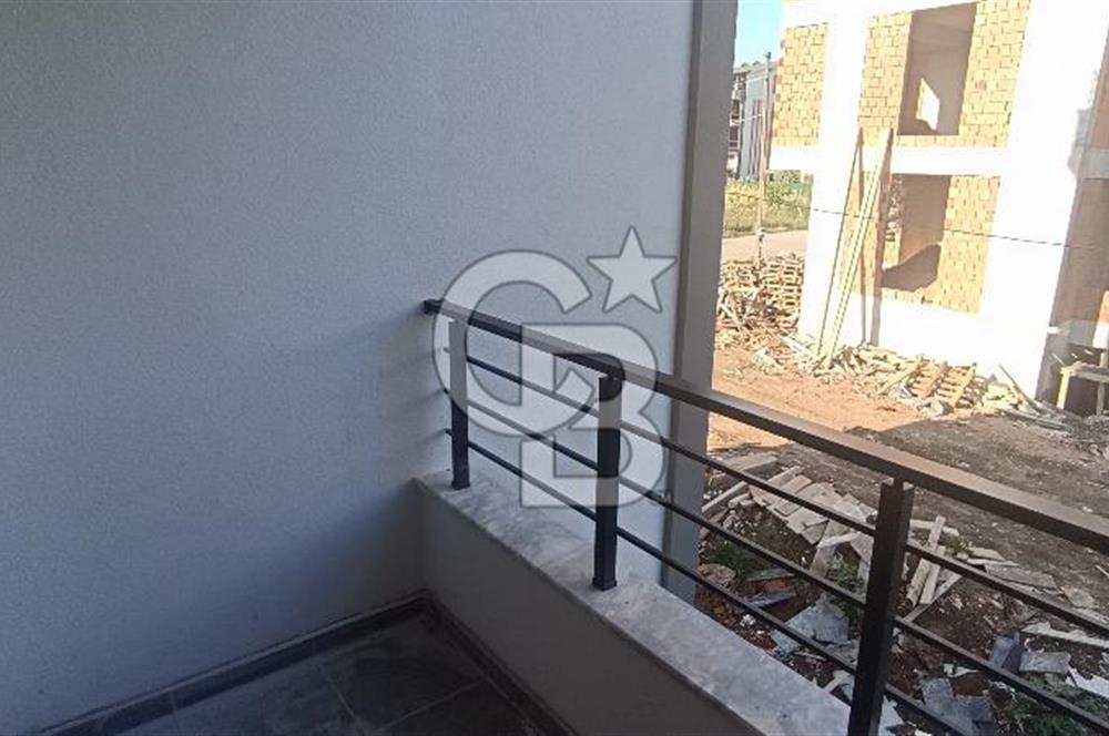 Başiskele Yeşilyurtda Havuzlu Güvenlikli Sitede 3+1 Arakat Daire