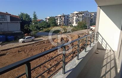 Başiskele Yeşilyurtda Havuzlu Güvenlikli Sitede 3+1 Arakat Daire