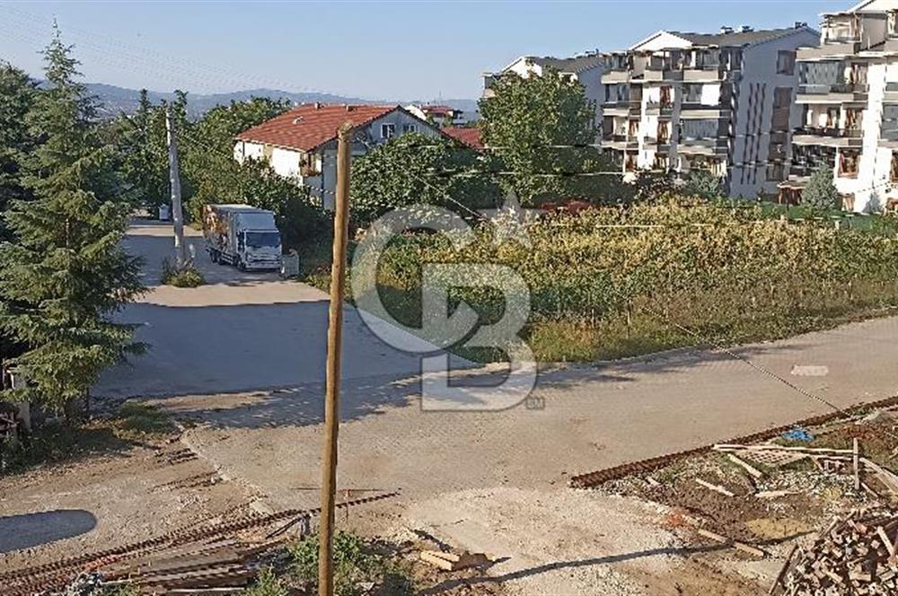 Başiskele Yeşilyurtda Havuzlu Güvenlikli Sitede 3+1 Arakat Daire