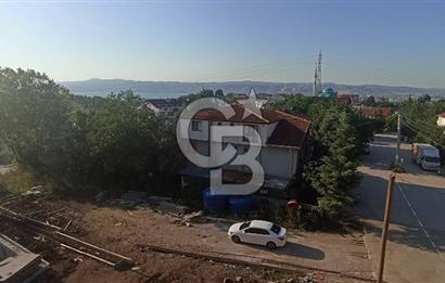 Başiskele Yeşilyurtda Havuzlu Güvenlikli Sitede 3+1 Arakat Daire