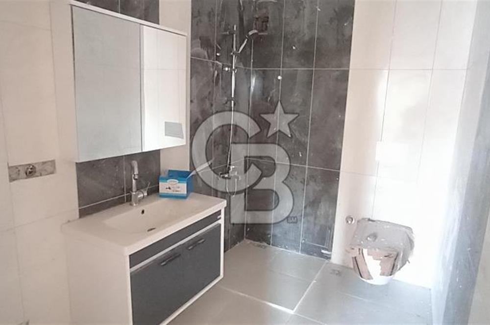 Başiskele Yeşilyurtda Havuzlu Güvenlikli Sitede 3+1 Arakat Daire