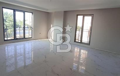 Başiskele Yeşilyurtda Havuzlu Güvenlikli Sitede 3+1 Arakat Daire