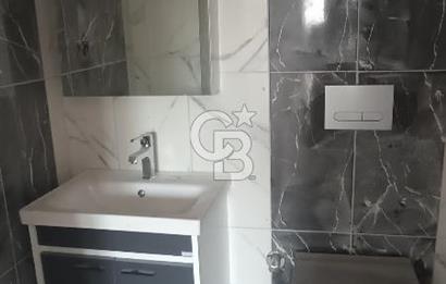 Başiskele Yeşilyurtda Havuzlu Güvenlikli Sitede 3+1 Arakat Daire