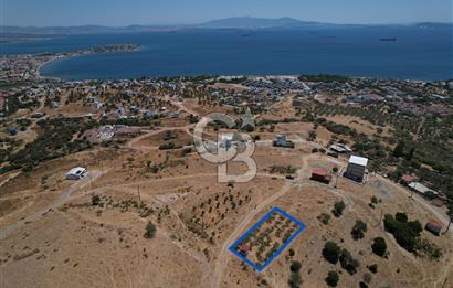 ÇANDARLI ÖZLEM SİTESİ'NDE HARİKA MANZARALI SATILIK ARSA