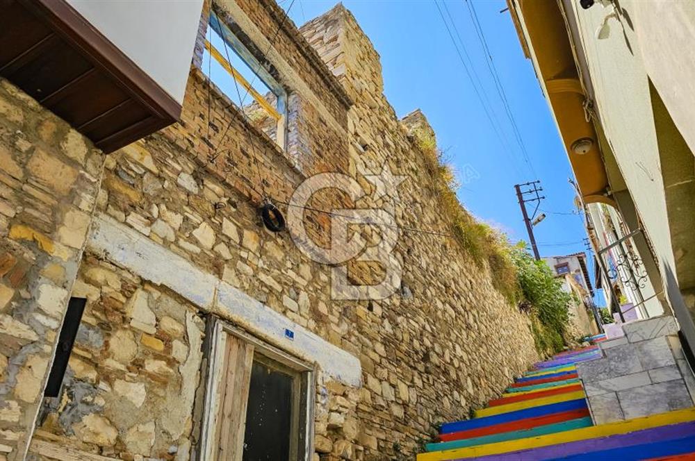 Kuşadası'nda Kiralık Deniz Manzaralı Arsa