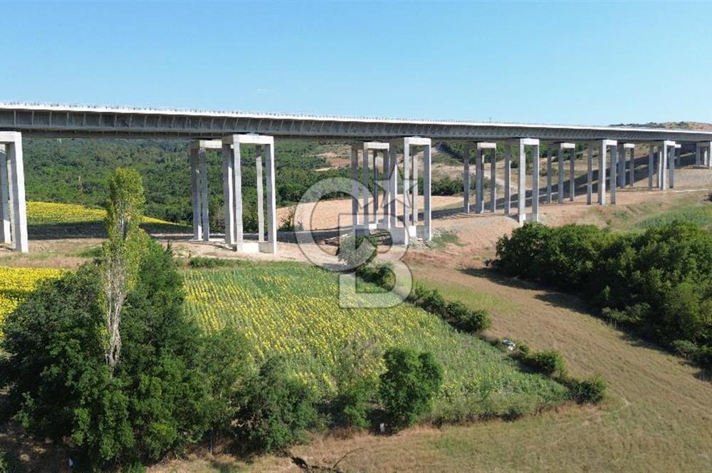 LAPSEKİNİN EN GÖZDE YERİ SULUCADA YATIRIMLIK TARLA