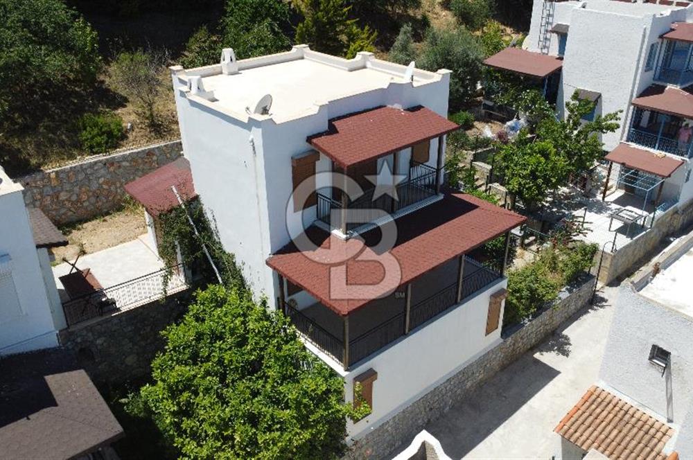 Boğaziçi Milas'ta Plajlı Sitede Satılık Villa