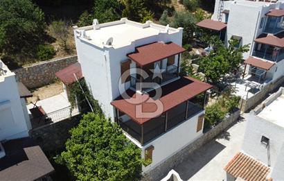 Boğaziçi Milas'ta Plajlı Sitede Satılık Villa